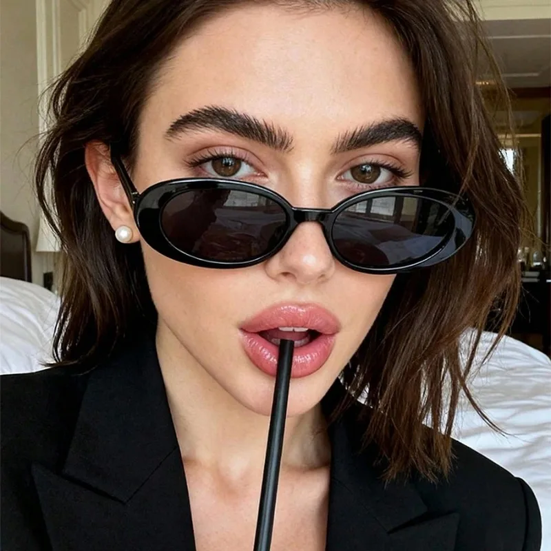 Designer Sunglasses - Lunettes de soleil ovales vintage pour