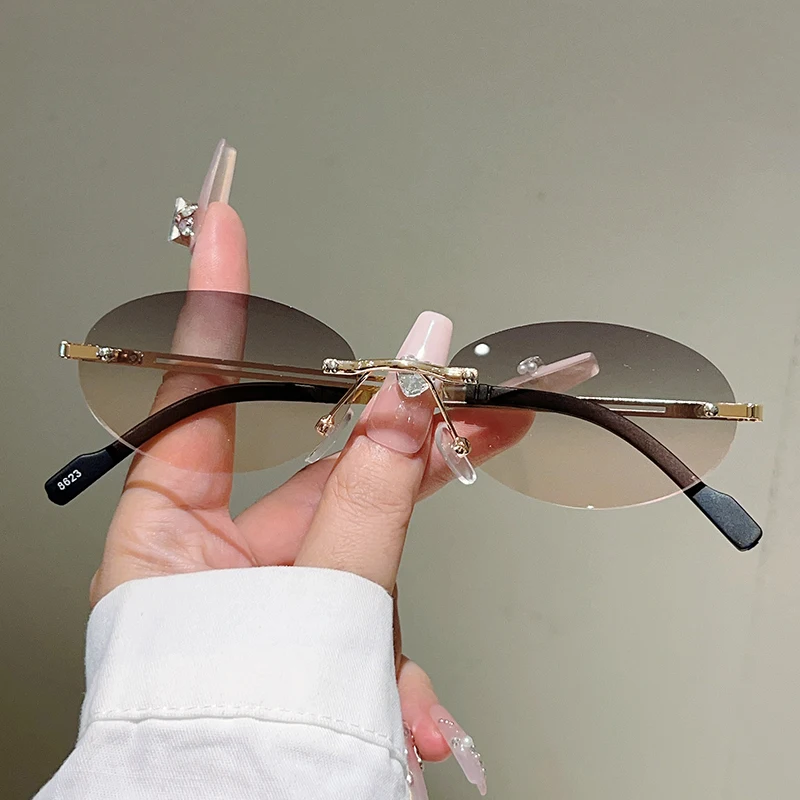 Lunettes de soleil ovales sans - Designer Sunglasses avis et prix