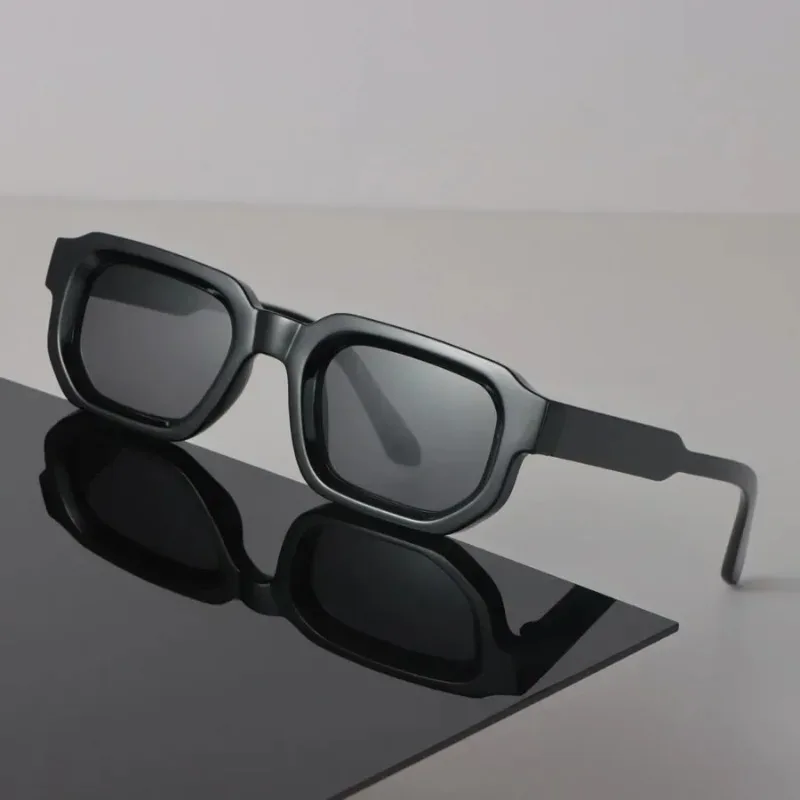 Lunettes de soleil carrées sex - Designer Sunglasses avis et prix